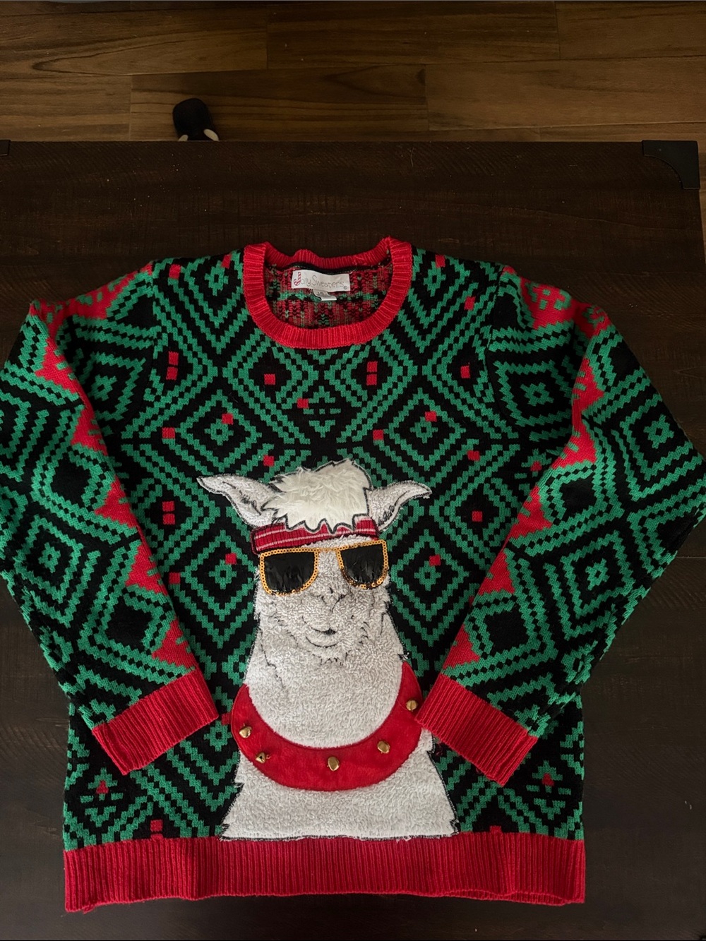 Men's Green & Red Graphic Llama Crewneck Sweater